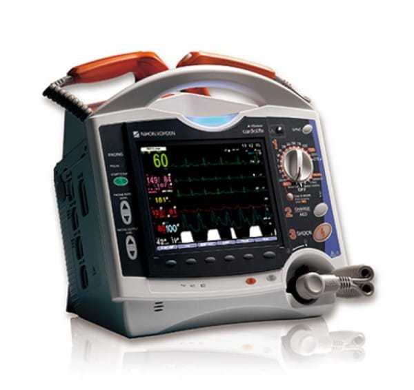 Nihon Kohden Cardiolife TEC-8300 EKG/Defibrillator
